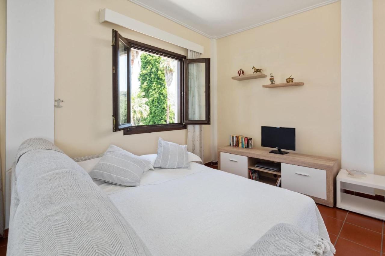 Villa Lianolia Peritheia Extérieur photo